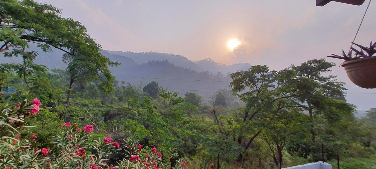 Karthik Resorts, Jeolikote ナイニタール エクステリア 写真